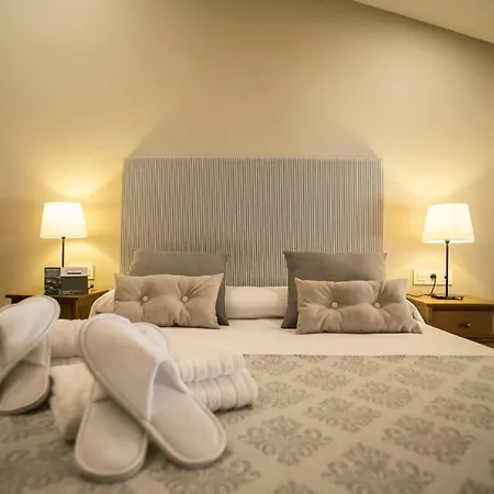 Md Casa Palacio Munoz Chaves Siglo Xviii Apartment Caceres