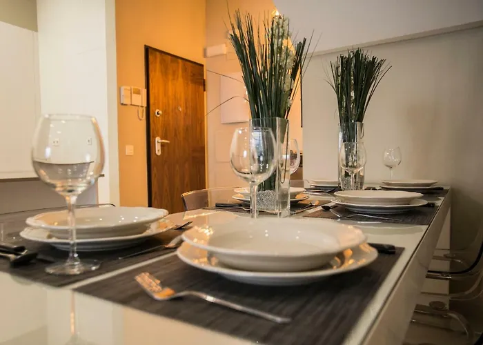 Md Casa Palacio Munoz Chaves Siglo Xviii * Caceres